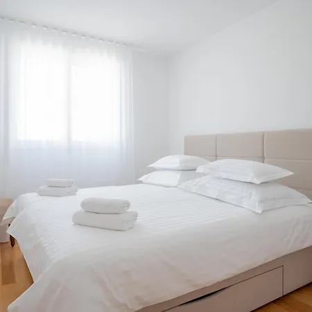 Guest house Adriatic Queen *