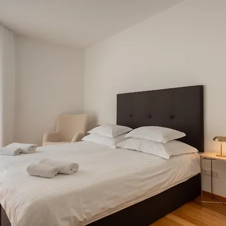 Konukevi Adriatic Queen 3*