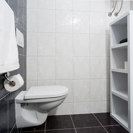 Konukevi Adriatic Queen Split