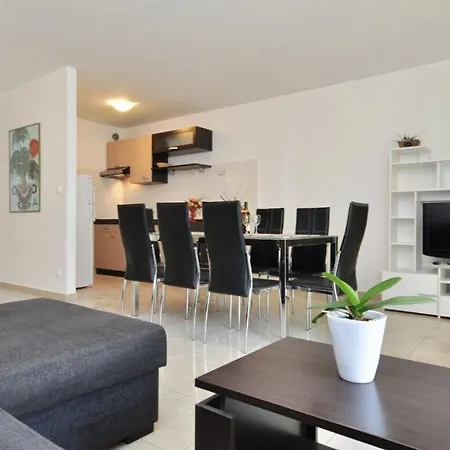 Adriatic Queen Gostinjska kuća Split