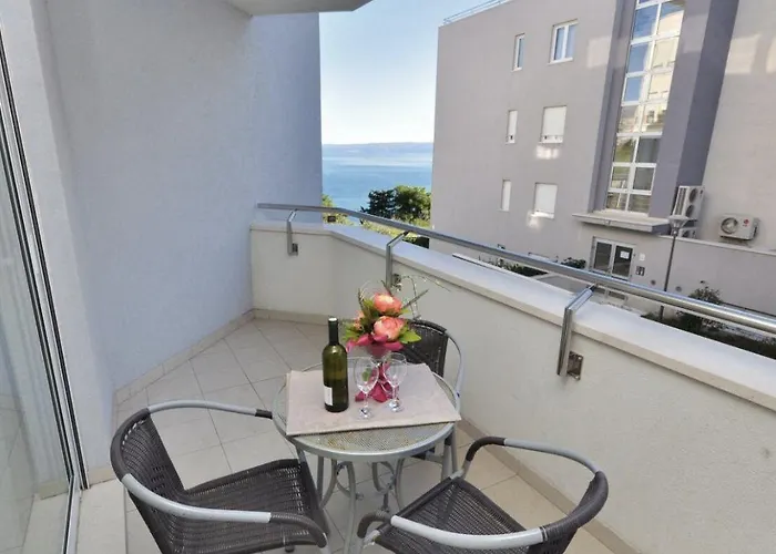 Πανσιόν Adriatic Queen 3*