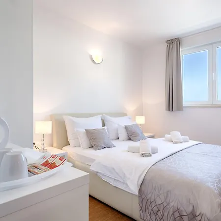 Adriatic Queen Gostinjska kuća 3*