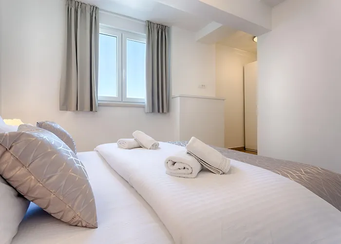 Adriatic Queen Gostinjska kuća 3*